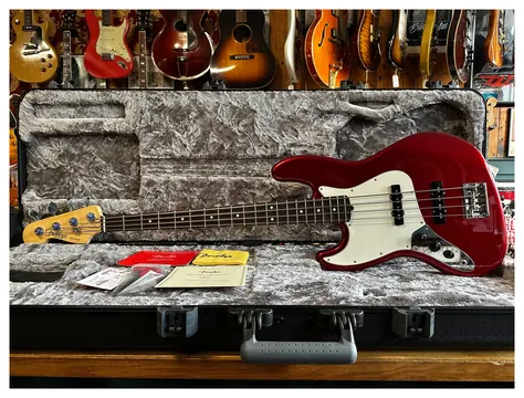 Fender American Professional Jazz Bass Candy Apple Red Left-Handed 2019