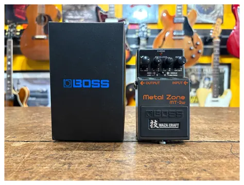 Boss MT-2w Waza Craft Metal Zone