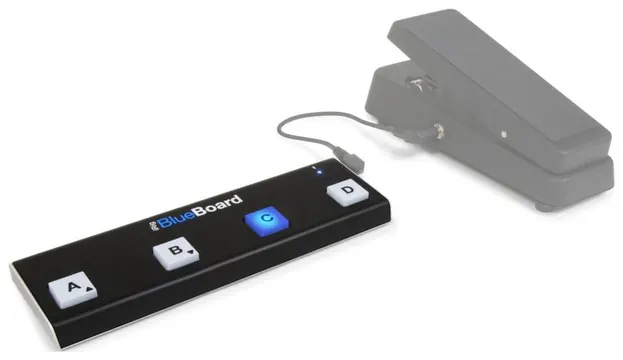 IK Multimedia iRig Blueboard Pedaliera MIDI bluetooth per iPhone, iPad e Mac