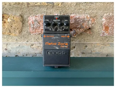 Boss Metal Zone MT-2