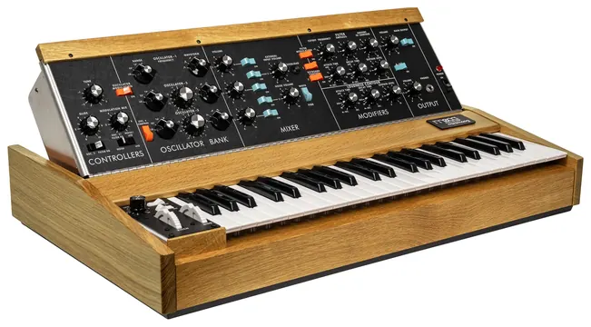Moog Minimoog Model D Bob Moog Tribute Edition