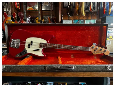 Fender Mustang Bass Dakota Red 1966
