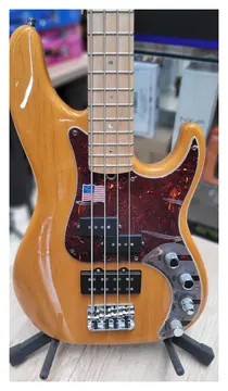 Fender - Pride Contrabaixo Fender 0194062720 American Precision Bass Deluxe 4C Ambar