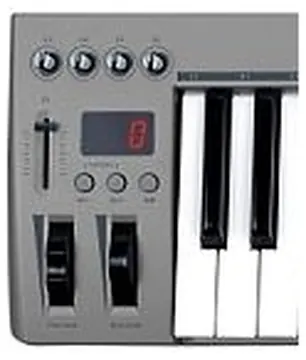 Acorn Masterkey49 Midi Controller