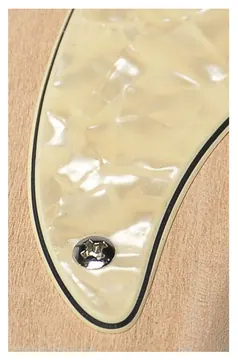 Boston Pickguard PB-315-M Pearl-Cream Precision Bass
