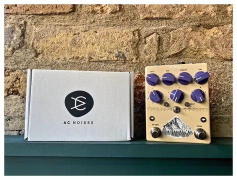 AC Noises Respira Shimmer Reverb & Multimode LFO Tremolo
