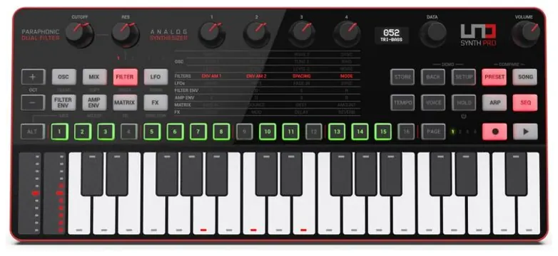 IK Multimedia UNO Synth Pro Desktop