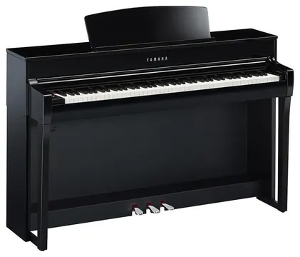 Yamaha Piano Digital Yamaha CLP 745 Preto Polido – 88 Teclas Sensitivas com Fonte Bivolt