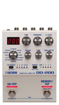 Boss DD-200 Delay Pedal met MIDI-aansluitkabel