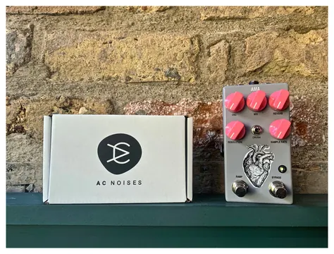 AC Noises AMA V2 Reverb w/ Oscillator + Bit Crusher