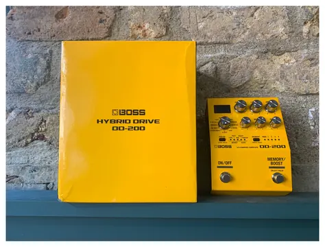 Boss OD-200 Hybrid Drive