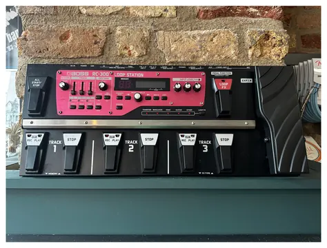 Boss RC-300 Loop Station