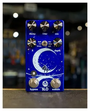 Walrus audio slo multi texture riverbero