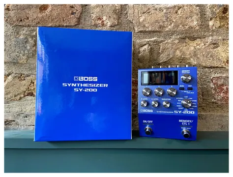 Boss SY-200 Guitar Synthesizer