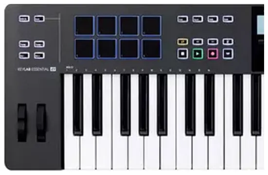 Arturia KEYLAB ESSENTIAL 49 MK3 BLACK Tastiera MIDI USB a 49 Tasti, Nero