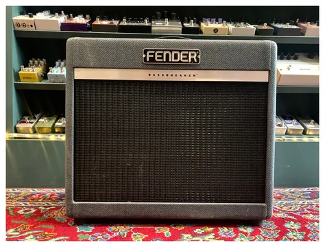 Fender Bassbreaker 15