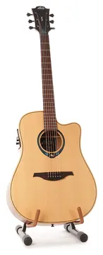 LAG THV10DCE Tramontane HyVibe 10 Westerngitarre