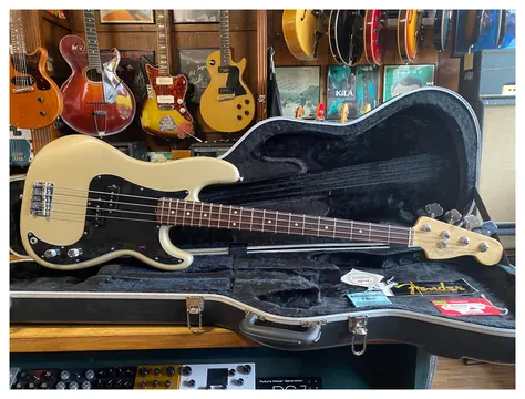 Fender American Standard Precision Bass Inca Silver 2006