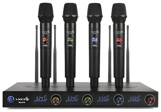 Lyco Microfone Profissional Quadruplo Lyco UH164M Uhf Mult Preto