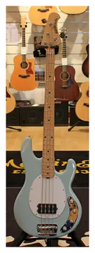 Music Man StingRay 4 Fretted Powder Blue