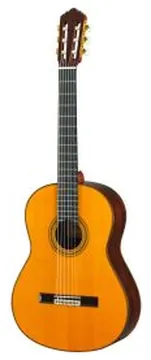 Yamaha GC42C con custodia