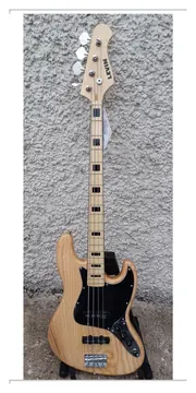 Levin Deluxe LB60-NAT Bass Guitar Package in High-glo Aged Natural