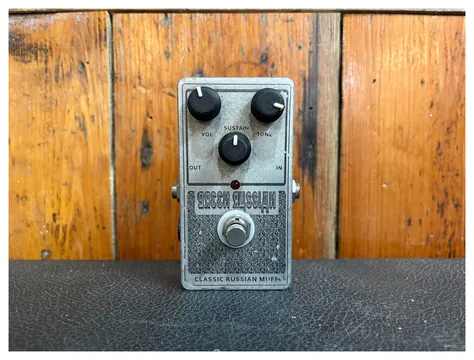 Big Knob Pedals Green Russian Fuzz