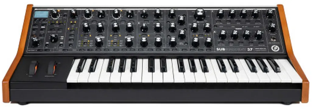 Moog Subsequent 37