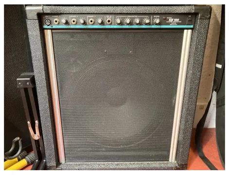 Peavey KB100