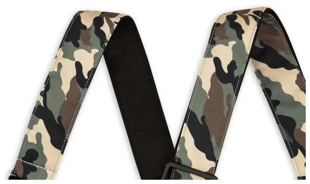 Correia Fender Camo Woodland para Guitarra